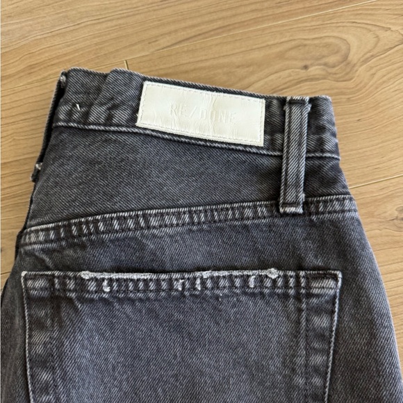 RE/DONE High Rise Jeans in Washed Black
With Rips, size 25 - Picture 5 of 8